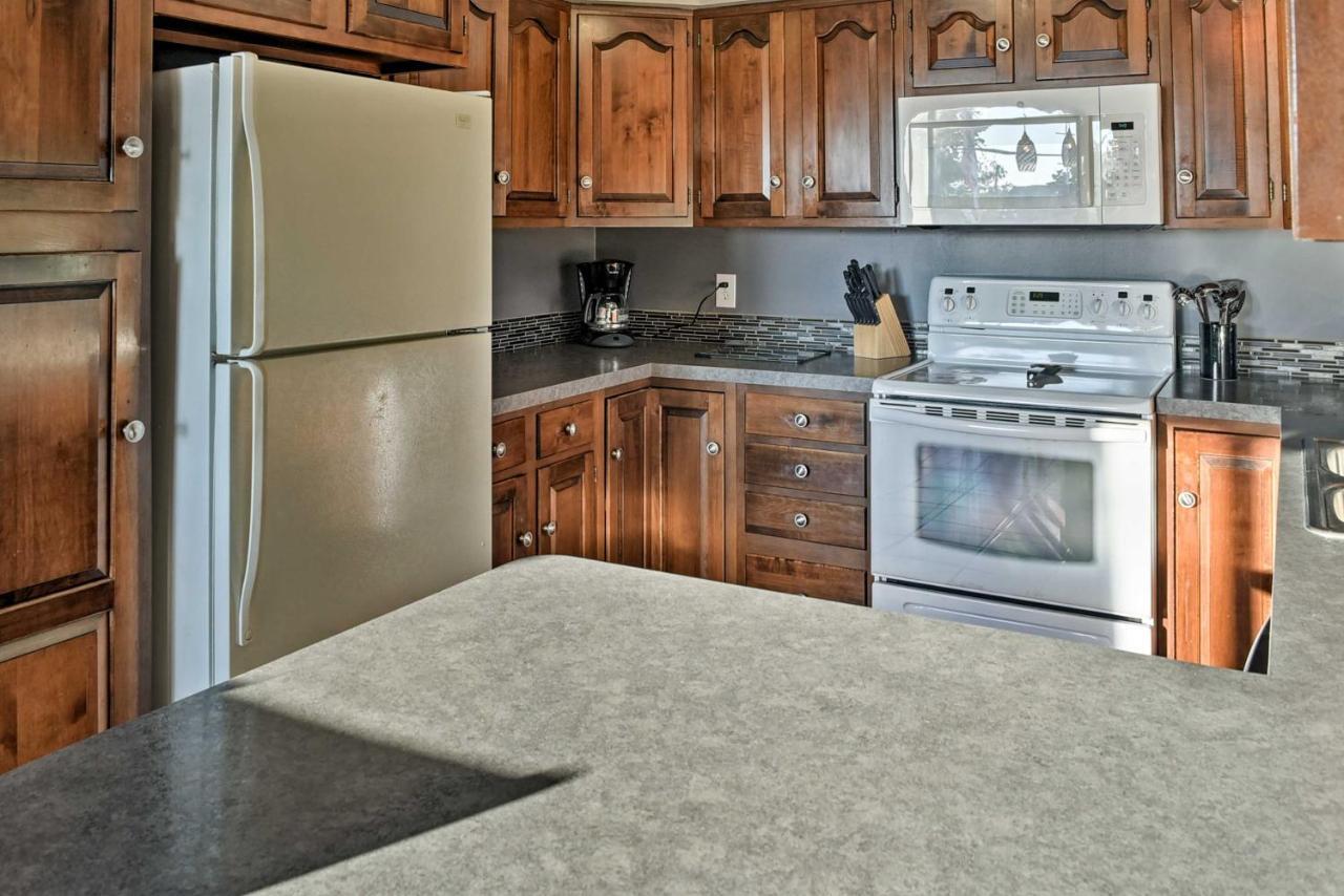 East Tawas Apartment Near Lake Huron And Downtown! מראה חיצוני תמונה